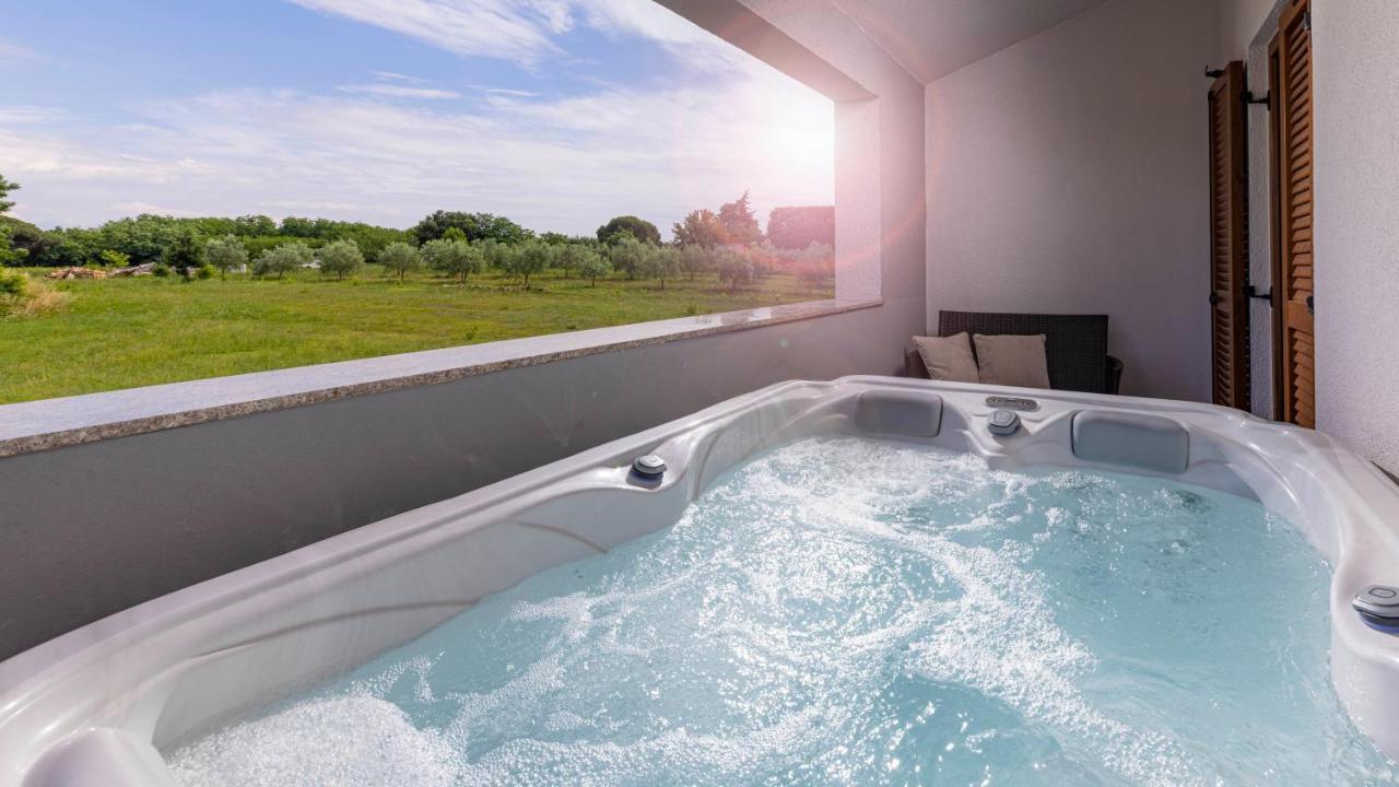Val Piana Villa Savudrija Bagian luar foto