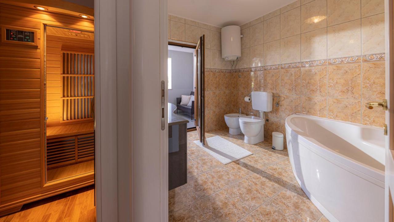 Val Piana Villa Savudrija Bagian luar foto
